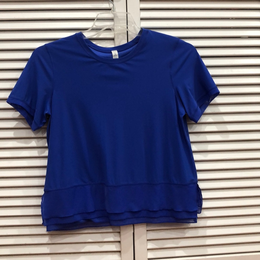 Lululemon layer tiered shirt